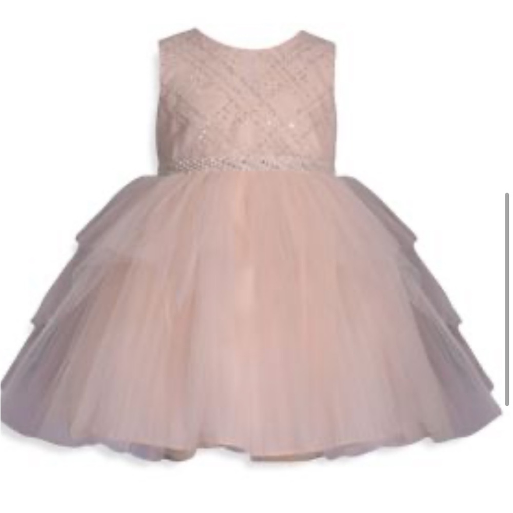 Baby girl dress. Size 18M.